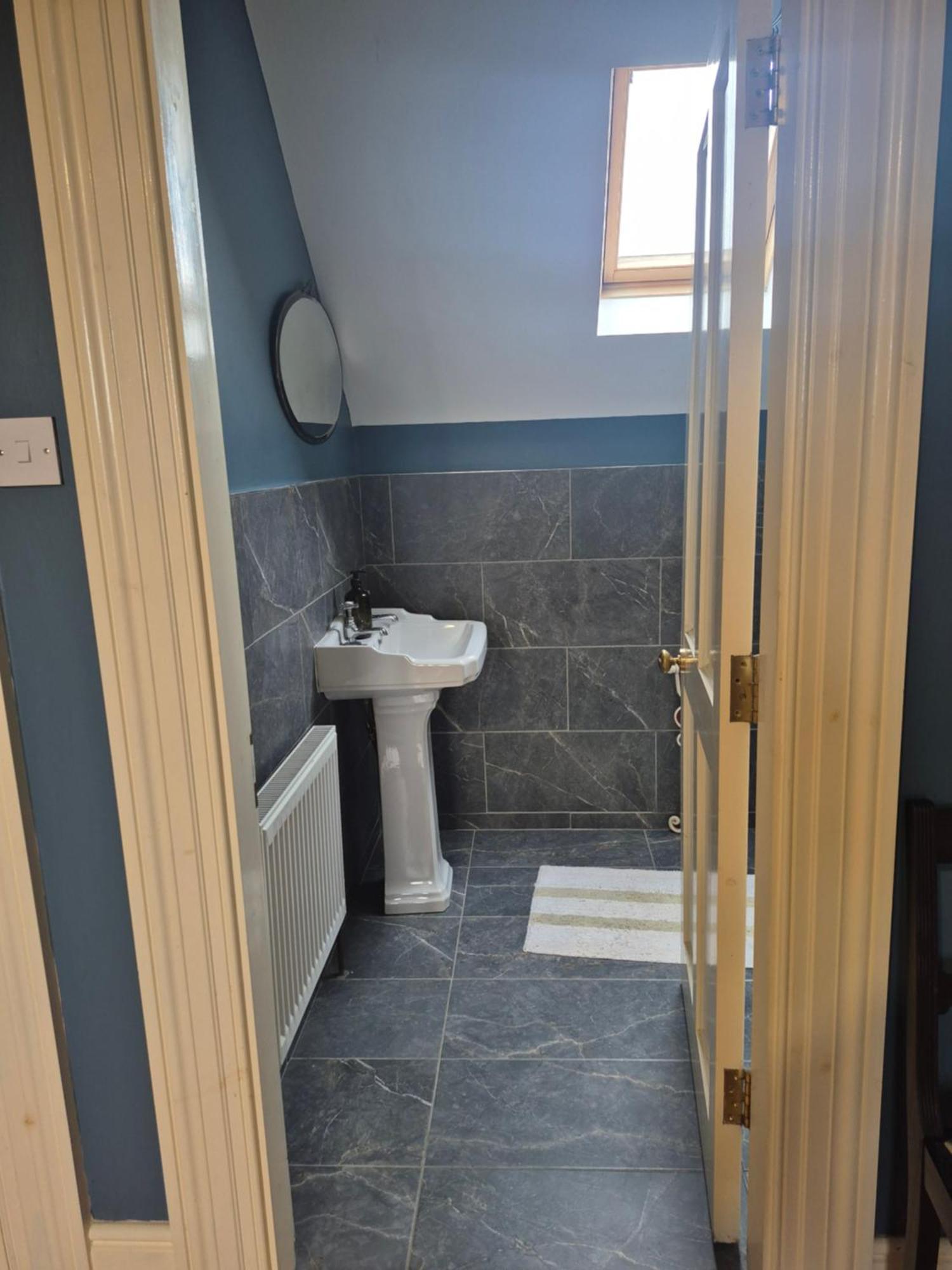 Ballinasloe Guest House In The Heart Of The Country 외부 사진